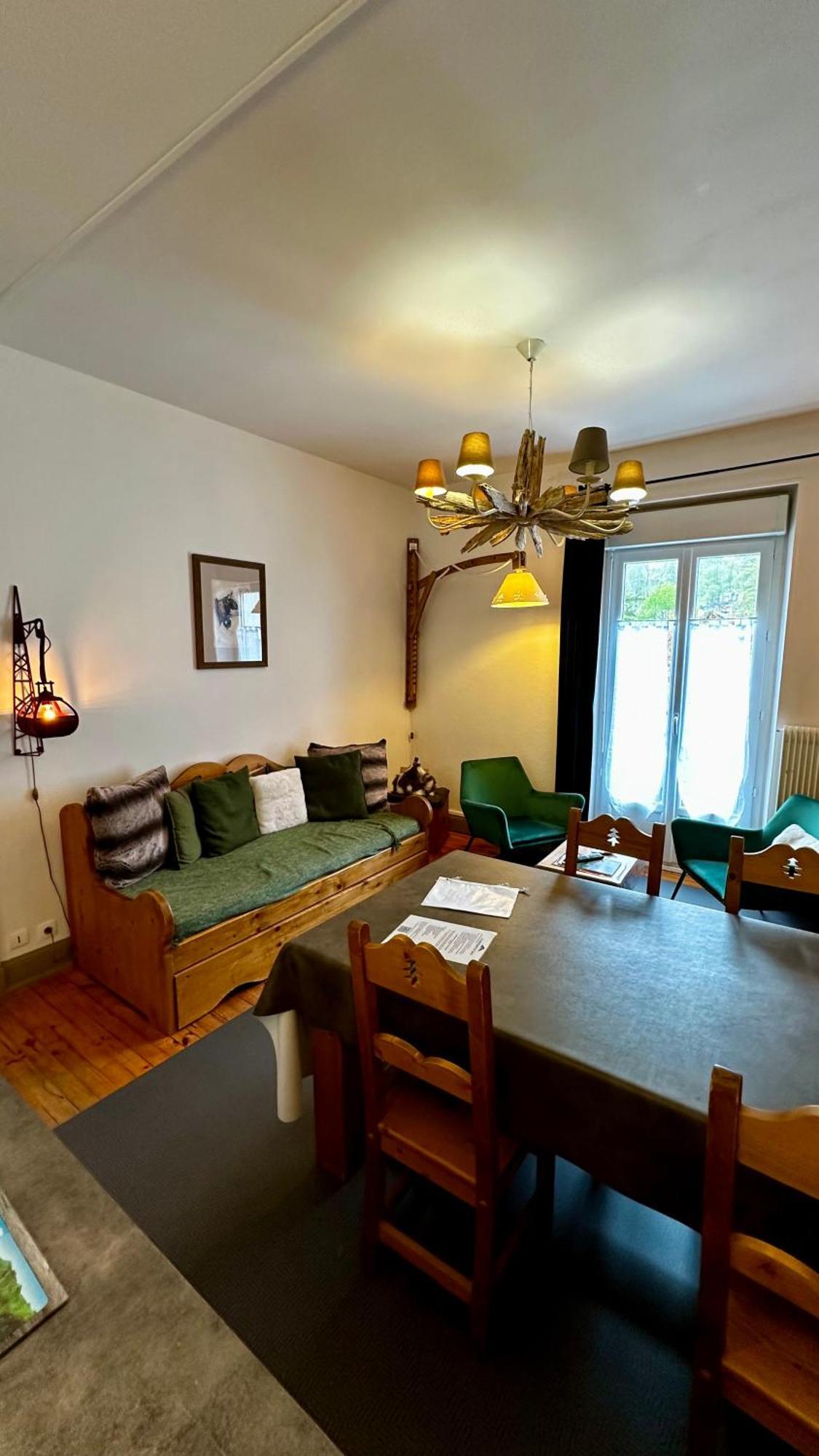 Les Montagnettes Apartment Luaran gambar